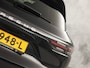 Porsche Cayenne 3.0 E-Hybrid Sport 463Pk (SPORTCHRONO PAKKET, LUCHTVERING, SOH 95%, BLACK PACK, APPLE CARPLAY, MEMORY SEATS, STOELVERWARMING, GETINT GLAS, CAMERA, NIEUWSTAAT)