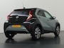 Toyota Aygo X 1.0 VVT-i MT Pulse | Achteruitrijcamera | Climate Control | Lichtmetalen velgen | Adaptieve Cruise Control |