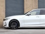 BMW 3-Serie Touring 330e xDrive | Pano | Hud | 360 cam | Elek haak |