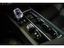 Volvo XC60 2.0 T6 Plug-in hybrid AWD Plus Black Edition | Schuif/Kantel-Panoramadak | Head-Up Display | 360º Visual Park Camera | Harman Kardon Premium Audio | Elektrisch Verstelbare Voorstoelen met Geheugen | Stoel/Stuurverwarming |