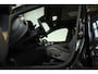 Volvo XC60 2.0 T6 Plug-in hybrid AWD Plus Black Edition | Schuif/Kantel-Panoramadak | Head-Up Display | 360º Visual Park Camera | Harman Kardon Premium Audio | Elektrisch Verstelbare Voorstoelen met Geheugen | Stoel/Stuurverwarming |