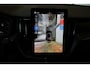 Volvo XC60 2.0 T6 Plug-in hybrid AWD Plus Black Edition | Schuif/Kantel-Panoramadak | Head-Up Display | 360º Visual Park Camera | Harman Kardon Premium Audio | Elektrisch Verstelbare Voorstoelen met Geheugen | Stoel/Stuurverwarming |