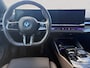 BMW 5-Serie Touring 530e M Sport-Pro Edition | matzwart | 21" individual | innovation | leer | head-up