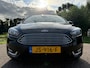 Ford Focus 1.0 Titanium Edition | Navi | Nieuwe Distributieriem! | Clima | Trekhaak | 17" Velgen | PDC | Cruise |
