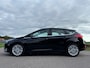 Ford Focus 1.0 Titanium Edition | Navi | Nieuwe Distributieriem! | Clima | Trekhaak | 17" Velgen | PDC | Cruise |