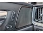Volvo V60 Cross Country B5 AWD Pro, Origineel NL, Nappaleder, Stoelkoeling, Trekhaak, Panoramadak, Massage, 360 Camera, Harman Kardon.