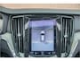 Volvo V60 Cross Country B5 AWD Pro, Origineel NL, Nappaleder, Stoelkoeling, Trekhaak, Panoramadak, Massage, 360 Camera, Harman Kardon.