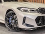 BMW 3-Serie Touring 330e 292PK xDrive High Executive M-Sport Pro | M-SPORT STOELEN | PANO | HEAD-UP | KEYLESS | HIFI | SHADOW LINE |