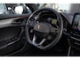 CUPRA Formentor 2.0 TSI 4DRIVE VZ | 394pk | Carplay | Stoelverwarming | Camera | Leder Deze CUPRA Formentor is niet zomaar een sportieve SUV. Met zijn krachtige 2.0 TSI benzinemotor, 394 PK, 4Drive vierwielaandrijving en 7-traps automatische transmissie combineert hij indrukwek