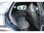 CUPRA Formentor 2.0 TSI 4DRIVE VZ | 394pk | Carplay | Stoelverwarming | Camera | Leder Deze CUPRA Formentor is niet zomaar een sportieve SUV. Met zijn krachtige 2.0 TSI benzinemotor, 394 PK, 4Drive vierwielaandrijving en 7-traps automatische transmissie combineert hij indrukwek