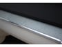 Volvo V60 Cross Country B5 AWD Pro | Adaptive Cruise & Pilot Assist | BLIS Dodehoekdetectie | 20" Velgen | Elektrisch verstelbare voorstoelen met geheugen | Stoel- & stuurwielverwarming | 360-camera | Panoramisch schuif-/kanteldak | Draadloze oplader | Premium Audio by Harman/Kardon |