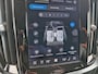 Volvo V60 T6 Plug-in hybrid AWD Plus Dark | Apple carplay | Stoel en stuurverwarming | Camera | Enz (SOH) 100 % en Leder-pakket (contourstoelen, hemelbekleding donker, luxe lederen/stof bekleding, sportstuur)