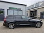 Volvo V60 T6 Plug-in hybrid AWD Plus Dark | Apple carplay | Stoel en stuurverwarming | Camera | Enz (SOH) 100 % en Leder-pakket (contourstoelen, hemelbekleding donker, luxe lederen/stof bekleding, sportstuur)