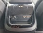 Volvo V60 T6 Plug-in hybrid AWD Plus Dark | Apple carplay | Stoel en stuurverwarming | Camera | Enz (SOH) 100 % en Leder-pakket (contourstoelen, hemelbekleding donker, luxe lederen/stof bekleding, sportstuur)