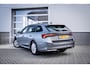 Skoda Octavia Combi 1.5 TSI Business Edition | Achteruitrijcamera | Elektrisch bedienbare achterklep met sensorsturing | Trekhaak Zwenkbaar