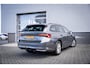 Skoda Octavia Combi 1.5 TSI Business Edition | Achteruitrijcamera | Elektrisch bedienbare achterklep met sensorsturing | Trekhaak Zwenkbaar