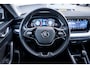 Skoda Octavia Combi 1.5 TSI Business Edition | Achteruitrijcamera | Elektrisch bedienbare achterklep met sensorsturing | Trekhaak Zwenkbaar