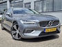 Volvo V60 T8 Twin AWD| Full options! | 360 | audio line | Luxury Line (airco separaat achter, elektrisch glazen panorama-dak, head-up display) en Inscription Plus Line (elektrisch verstelbare stoel(en) met geheugen, luxe lederen bekleding, stoel v