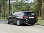 BMW 3-Serie Touring 318d 1e Eigenaar | Origineel NL | Dealeronderhouden | Sportstoelen | Leder | Alarm kl.3 | Hifi | Elektrisch inklapbare spiegels | Automatische achterklep | Etc.
