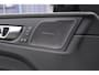 Volvo XC60 T6 350PK Automaat AWD Ultra Black Edition Trekhaak / Luchtvering / Facelift/ Head-up display/ Harman Kardon audio/ BLIS/ Elektrischbedienbare stoelen met geheugen / Panoramadak/ Adaptive cruise control/ Pilot assist/ Apple Carplay/ Android auto/