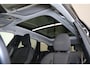 Volvo XC60 T6 Recharge AWD Inscription Expression - Panorama/schuifdak - IntelliSafe Assist - Harman/Kardon audio - Adaptieve LED koplampen - Parkeercamera achter - Verwarmde voorstoelen & stuur - Parkeersensoren voor & achter - Draadloze tel. lader - Extra getint glas - Inklapbare trekhaak - 18' LMV