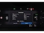 Volvo XC60 T6 Recharge AWD Inscription Expression - Panorama/schuifdak - IntelliSafe Assist - Harman/Kardon audio - Adaptieve LED koplampen - Parkeercamera achter - Verwarmde voorstoelen & stuur - Parkeersensoren voor & achter - Draadloze tel. lader - Extra getint glas - Inklapbare trekhaak - 18' LMV