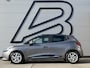 Renault Clio 1.2 Limited 2e Eigenaar|Navi|Pano|Trekhaak|Airco|Cruise|Weinig KM|Carplay|APK tot 06-2027