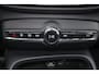 Volvo EX40 Extended Range Ultra 82 kWh - Panorama/schuifdak - IntelliSafe Assist & Surround - Harman/Kardon audio - Parkeercamera achter - Verwarmde voorstoelen & stuur - Parkeersensoren voor & achter - Draadloze tel. lader  - Warmtepomp - Extra getint glas - 20' LMV
