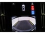 Volvo XC40 B4 (M-HYBRID) PLUS DARK -HARMAN/KARDON|CAMERA|ADAP.CRUISE|POWER-SEATS|VERW.VOORRUIT|PRIVACY.GLAS|TREKHAAK|18"