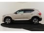 Volvo XC40 B4 (M-HYBRID) PLUS DARK -HARMAN/KARDON|CAMERA|ADAP.CRUISE|POWER-SEATS|VERW.VOORRUIT|PRIVACY.GLAS|TREKHAAK|18"