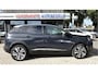 Peugeot 3008 130 Pk Benzine Zeer Luxe * Navigatie * Zwart Lederen Interieur met Elektrisch verst. stoelen met massage functie * Trekhaak * Dab+ Radio * Climate & Cruise Control * Vingerhoets; Vierde Generatie Eersteklas Service. Al meer dan 100 jaar een begrip in de Brabantse Kempen