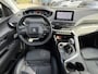 Peugeot 3008 130 Pk Benzine Zeer Luxe * Navigatie * Zwart Lederen Interieur met Elektrisch verst. stoelen met massage functie * Trekhaak * Dab+ Radio * Climate & Cruise Control * Vingerhoets; Vierde Generatie Eersteklas Service. Al meer dan 100 jaar een begrip in de Brabantse Kempen