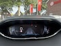Peugeot 3008 130 Pk Benzine Zeer Luxe * Navigatie * Zwart Lederen Interieur met Elektrisch verst. stoelen met massage functie * Trekhaak * Dab+ Radio * Climate & Cruise Control * Vingerhoets; Vierde Generatie Eersteklas Service. Al meer dan 100 jaar een begrip in de Brabantse Kempen