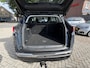 Peugeot 3008 130 Pk Benzine Zeer Luxe * Navigatie * Zwart Lederen Interieur met Elektrisch verst. stoelen met massage functie * Trekhaak * Dab+ Radio * Climate & Cruise Control * Vingerhoets; Vierde Generatie Eersteklas Service. Al meer dan 100 jaar een begrip in de Brabantse Kempen