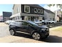 Peugeot 3008 130 Pk Benzine Zeer Luxe * Navigatie * Zwart Lederen Interieur met Elektrisch verst. stoelen met massage functie * Trekhaak * Dab+ Radio * Climate & Cruise Control * Vingerhoets; Vierde Generatie Eersteklas Service. Al meer dan 100 jaar een begrip in de Brabantse Kempen