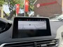 Peugeot 3008 130 Pk Benzine Zeer Luxe * Navigatie * Zwart Lederen Interieur met Elektrisch verst. stoelen met massage functie * Trekhaak * Dab+ Radio * Climate & Cruise Control * Vingerhoets; Vierde Generatie Eersteklas Service. Al meer dan 100 jaar een begrip in de Brabantse Kempen