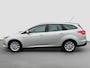Ford Focus Wagon 1.5 150pk Titanium Automaat | 1e eigenaar | Voorruitverwarming | Carplay | Climate controle| Cruise controle | Keyless entry | Parkeersensoren voor en achter | Dealer onderhouden