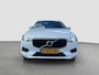 Volvo XC60 2.0 B5 Momentum Pro | Wegklapbare trekhaak | Camera | Stoelverwarming | Stuurverwarming | Adaptive cruise controle | Leder | Carplay | Full LED | Elektrische achterklep