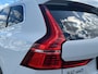 Volvo XC60 2.0 B5 Momentum Pro | Wegklapbare trekhaak | Camera | Stoelverwarming | Stuurverwarming | Adaptive cruise controle | Leder | Carplay | Full LED | Elektrische achterklep