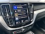 Volvo XC60 2.0 B5 Momentum Pro | Wegklapbare trekhaak | Camera | Stoelverwarming | Stuurverwarming | Adaptive cruise controle | Leder | Carplay | Full LED | Elektrische achterklep