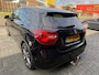 Mercedes-Benz A-klasse 160 AMG Night Edition | 1E EIGENAAR | 12MND GARANTIE | LED | CRUISE | NAVI | BLUETOOTH | TREKHAAK |
