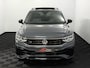 Volkswagen Tiguan 1.4 TSI eHybrid R-Line Business+ Plug-in Panoramadak, Camera, Virtual desk, Stoelverwarming, Keyless start, Head-up display, Elektrische achterklep
