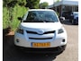 Toyota Urban Cruiser 1.3 VVT-i Dynamic Pearl
