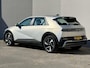 Hyundai Ioniq 5 Connect+ Limited 84 kWh / Fabrieksgarantie tot 06-2030 / SOH 99,1% / Warmtepomp CCS Snel laden / 1.600 kg Trekgewicht / Stoel en stuurverwarming / All Season Banden / Elektrische voorstoelen / Navigatie / Apple Carplay & Android Auto / Achteruitrijcamera / Rondom sensoren /