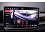 Volkswagen Tayron 1.5 eHybrid R-Line Edition 272pk DSG Automaat, Trekhaak, Panoramadak, Lederen bekleding, Stoelverwarming, Stuurverwarming, 360 camera, Harman-Kardon geluidsysteem, Parkeersensoren, Navigatie, App-connect