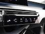Peugeot 3008 1.6 plug-in Hybrid 195 GT 8 Jaar Garantie | 360* Graden Camera | Parkeersensoren Voor en Achter | Dodehoekbewaking | Stoelverwarming | Keyless | 19" Lichtmetalen Velgen | Adaptieve Cruise Control | Drive Assist | Apple Carplay/Android Auto