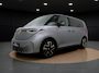 Volkswagen ID. Buzz 1st 77kWh | Trekhaak | Camera | ACC | Elek. Achterklep | Stuur-/Stoelverwarming | Schuifdeuren elektrisch | Spiegelpakket | 20'' |