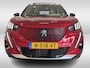 Peugeot e-2008 EV GT Pack 50 kWh 3-Fase | Panoramisch Schuifdak | Navigatie | Camera | Dode Hoek Bewaking |
