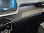 Peugeot e-2008 EV GT Pack 50 kWh 3-Fase | Panoramisch Schuifdak | Navigatie | Camera | Dode Hoek Bewaking |