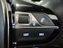 Peugeot e-2008 EV GT Pack 50 kWh 3-Fase | Panoramisch Schuifdak | Navigatie | Camera | Dode Hoek Bewaking |